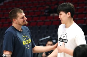 来自偶像的馈赠！约基奇打爆开拓者 杨瀚森喜提出场